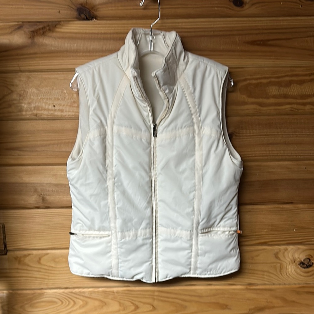 Izod White Puffer Vest